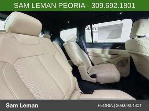 New 2025 Jeep Grand Cherokee L Limited w/ Luxury Tech Group II image 29