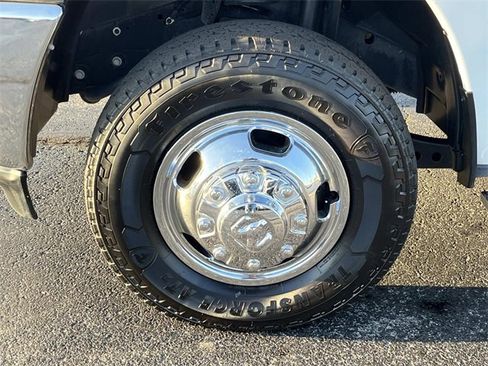 Used 2024 RAM 3500 Big Horn image 11