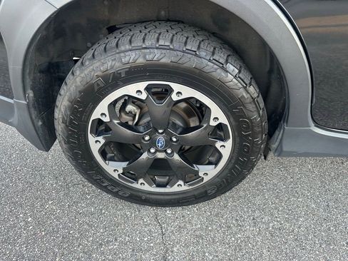 Used 2022 Subaru Crosstrek 2.0i Premium w/ Moonroof Package image 6