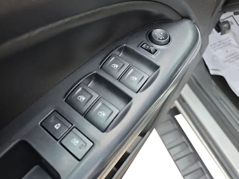 Used 2016 Chevrolet Colorado LT w/ LT Convenience Package AWD/4WD image 11