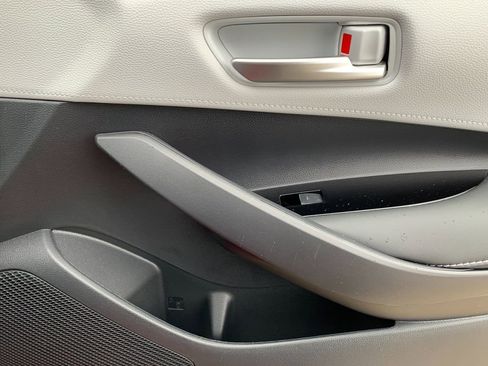 New 2026 Toyota Corolla SE FWD image 18