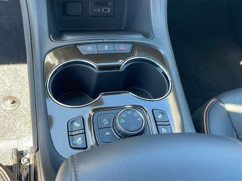 Used 2023 GMC Acadia AT4 w/ Technology Package image 20