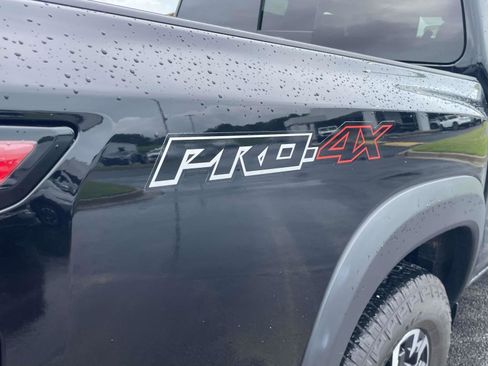 Used 2024 Nissan Frontier PRO-4X AWD/4WD image 23