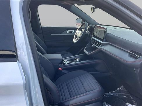 New 2026 Ford Explorer ST-Line RWD image 8