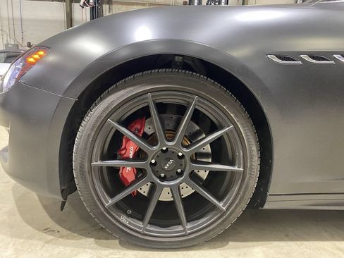 Used 2021 Maserati Ghibli S RWD image 20