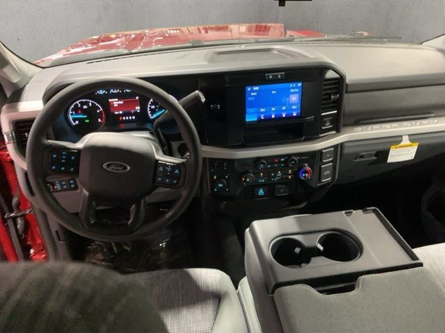 New 2026 Ford F250 XLT w/ FX4 Off-Road Package AWD/4WD image 13