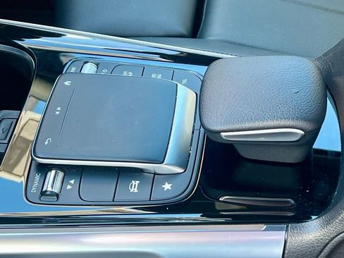 Certified 2021 Mercedes-Benz GLB 250 4MATIC image 26