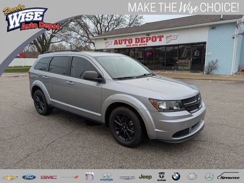 Used 2020 Dodge Journey SE w/ SE Popular Equipment Group image 1