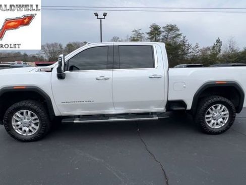 Used 2024 GMC Sierra 2500 SLT w/ SLT Premium Package image 5