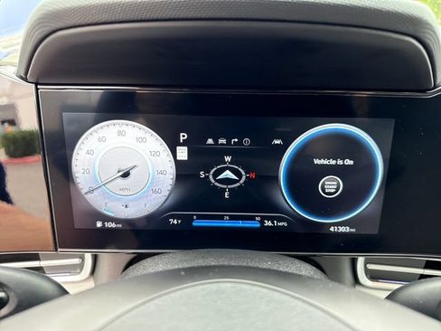 Used 2024 Hyundai Elantra Limited FWD image 18