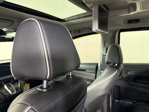 Used 2024 Honda Odyssey Elite image 25