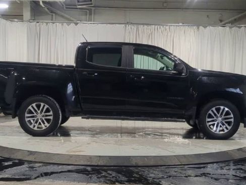 Used 2016 GMC Canyon SLE w/ Nightfall Edition image 11