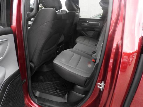 Used 2021 RAM 1500 Big Horn AWD/4WD image 9