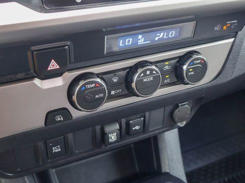 Used 2023 Toyota Tacoma SR5 RWD image 15