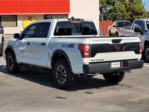 Used 2024 Nissan Titan PRO-4X w/ Pro-4x Convenience Package image 6