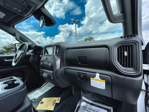 New 2025 Chevrolet Silverado 2500 W/T w/ WT Convenience Package image 28