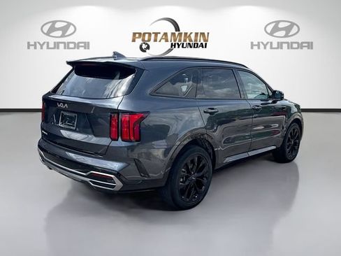 Used 2023 Kia Sorento SX FWD image 5