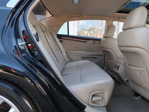 Used 2011 Toyota Avalon image 32