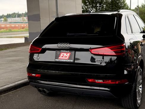 Used 2015 Audi Q3 2.0T Prestige w/ Prestige Package AWD/4WD image 17