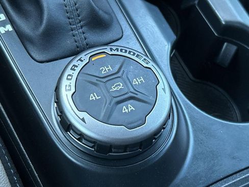 Used 2024 Ford Bronco Wildtrak image 16