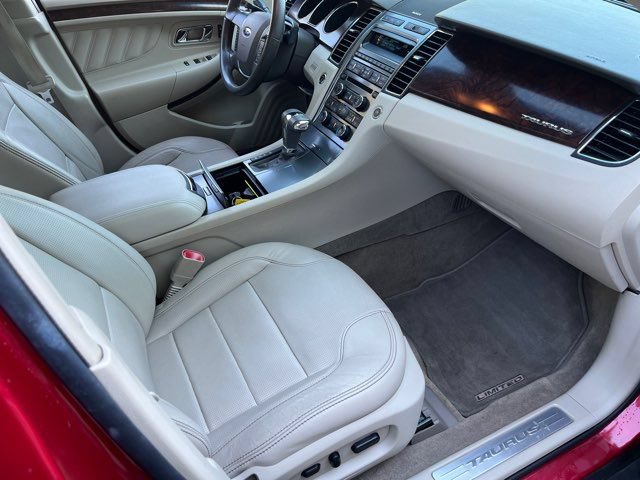 Used 2012 Ford Taurus Limited FWD image 6