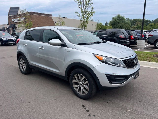Used 2016 Kia Sportage LX AWD/4WD image 3