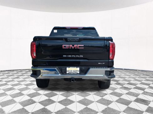 Used 2025 GMC Sierra 1500 SLT AWD/4WD image 4