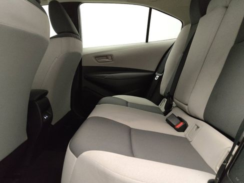 Used 2023 Toyota Corolla LE FWD image 18