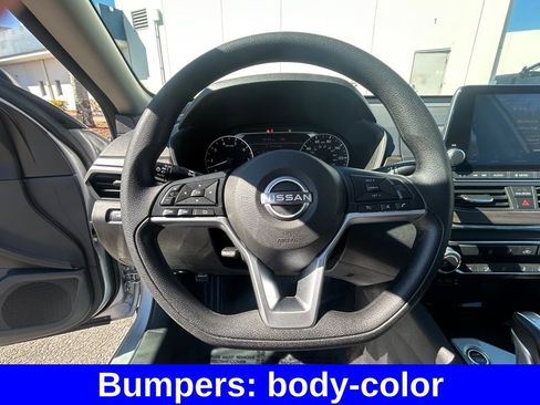 Used 2024 Nissan Altima 2.5 SV image 15