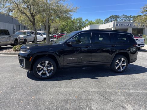 New 2026 Jeep Grand Cherokee L Limited image 10