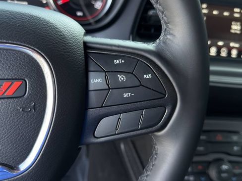 Used 2023 Dodge Challenger SXT RWD image 13