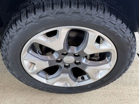 Used 2018 Jeep Compass Limited AWD/4WD image 6