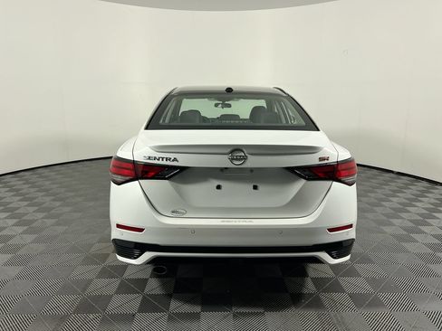 Used 2024 Nissan Sentra SR w/ SR Premium Package FWD image 4