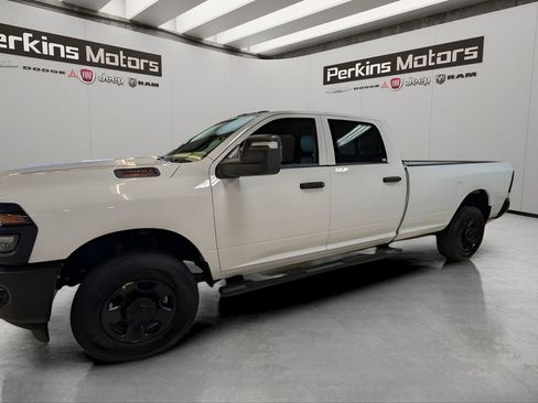 New 2026 RAM 2500 Tradesman AWD/4WD image 5