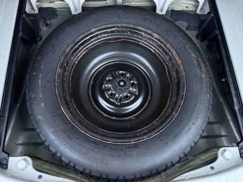 Used 2010 Toyota Venza AWD image 20