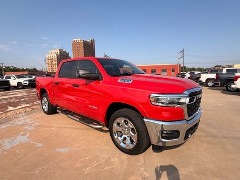 Used 2025 RAM 1500 Big Horn AWD/4WD image 9