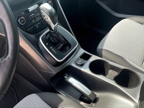 Used 2017 Ford C-MAX SE image 15