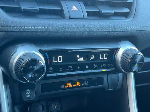 Used 2023 Toyota RAV4 LE image 20