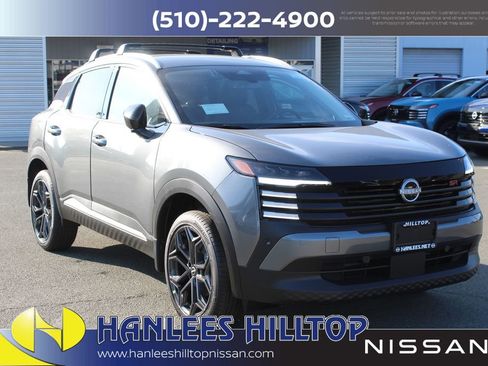 New 2026 Nissan Kicks SR w/ Illumination Package image 5