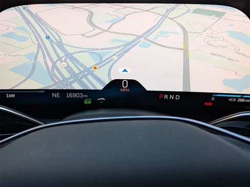 Used 2025 Cadillac Lyriq Sport image 13