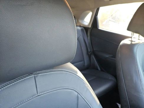 Used 2018 Hyundai Kona Limited image 14