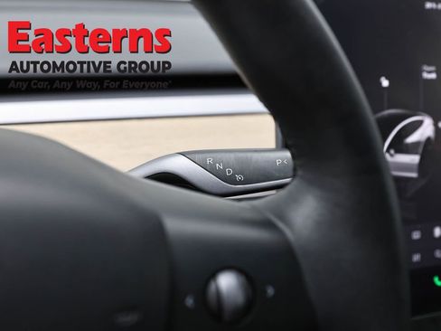 Used 2023 Tesla Model 3 Standard Range image 13