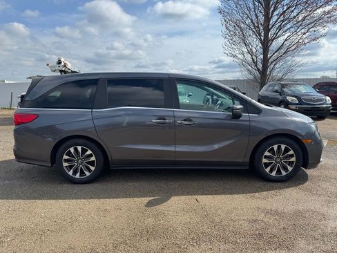 Used 2023 Honda Odyssey EX-L image 6