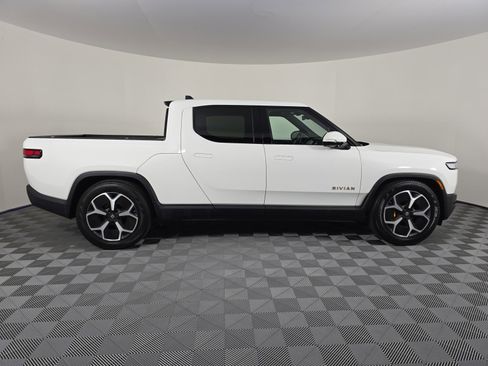 Used 2022 Rivian R1T Adventure image 6