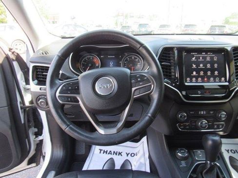 Used 2019 Jeep Cherokee Limited AWD/4WD image 21