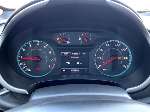 Used 2022 Chevrolet Malibu LT image 25