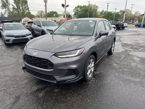 Used 2023 Honda HR-V LX image 3
