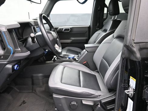 Certified 2023 Ford Bronco Black Diamond w/ Sasquatch Package image 21