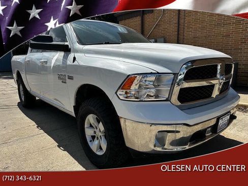 Used 2019 RAM 1500 Classic SLT image 1