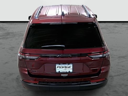 New 2025 Jeep Grand Cherokee Altitude image 3